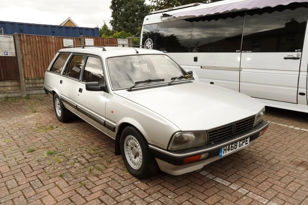 1990 Peugeot - Image 2 of 30
