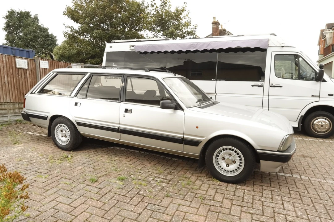 1990 Peugeot - Image 4 of 30