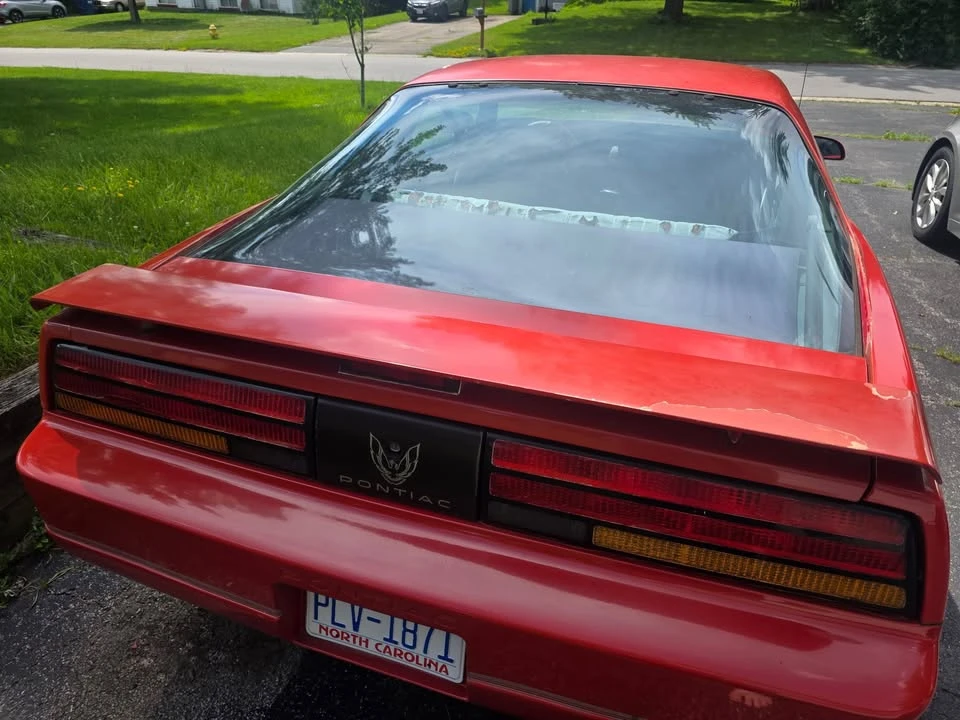 1990 Pontiac Firebird 3rd Gen - Image 4 of 9