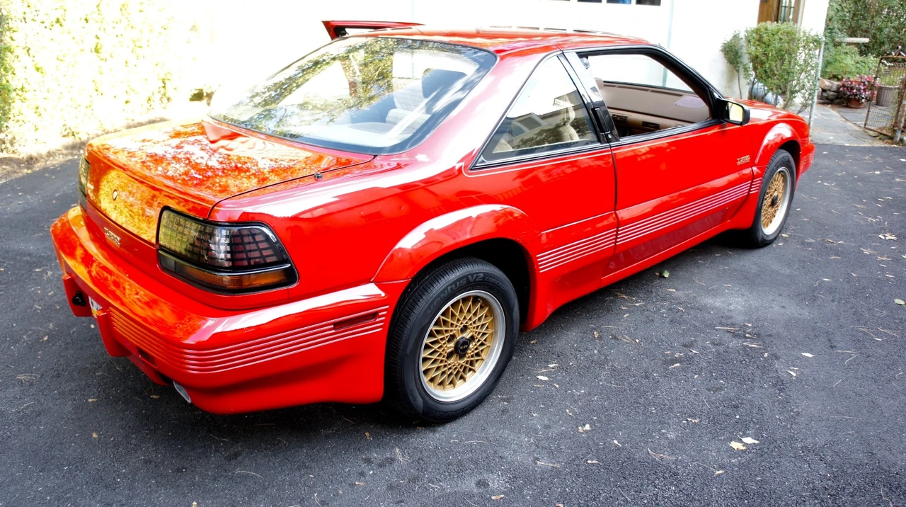 1990 Pontiac Grand Prix 3rd+ Gen - Image 20 of 31