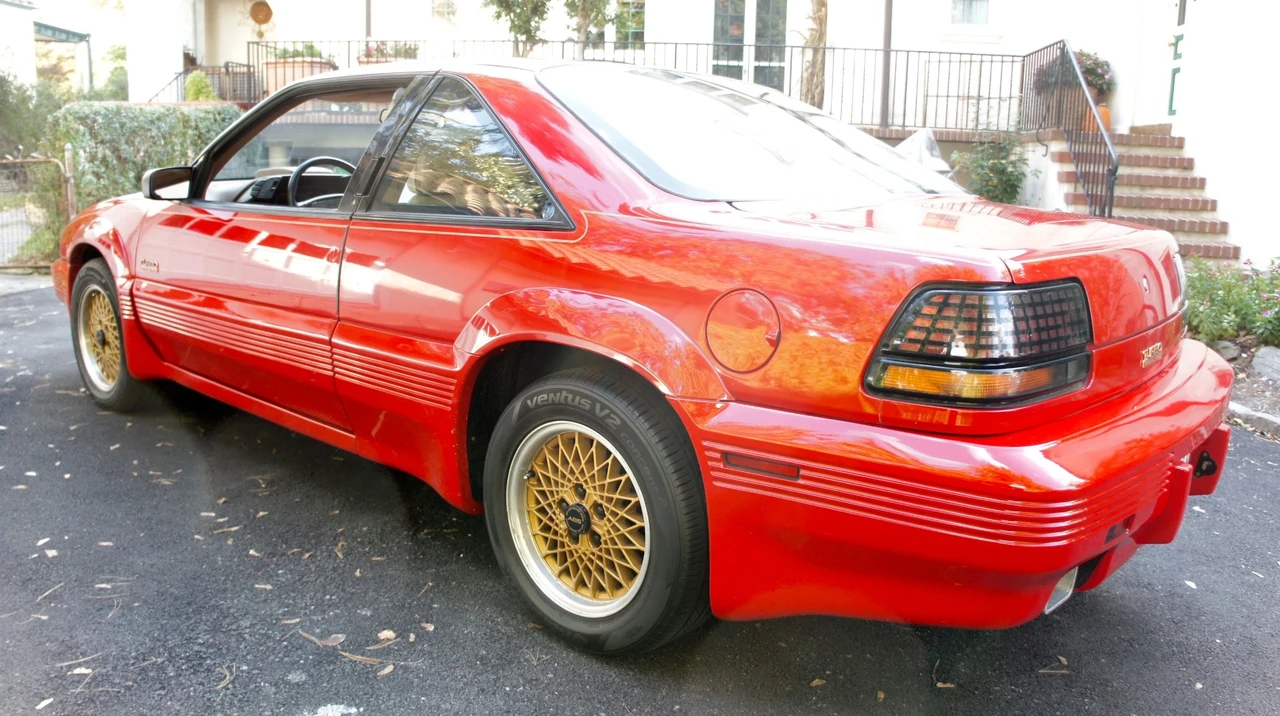1990 Pontiac Grand Prix 3rd+ Gen - Image 15 of 31