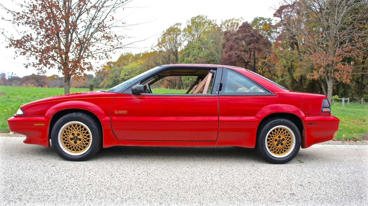 1990 Pontiac Grand Prix 3rd+ Gen - Image 10 of 31
