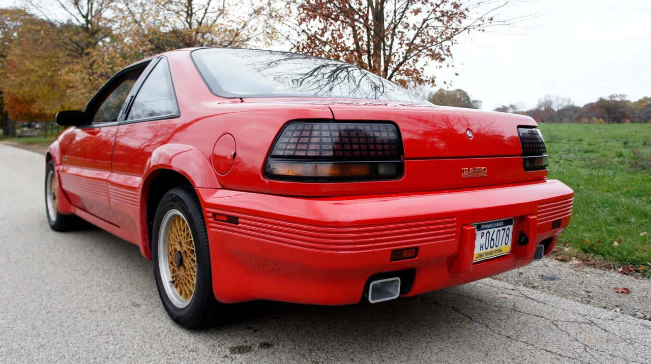1990 Pontiac Grand Prix 3rd+ Gen - Image 16 of 31