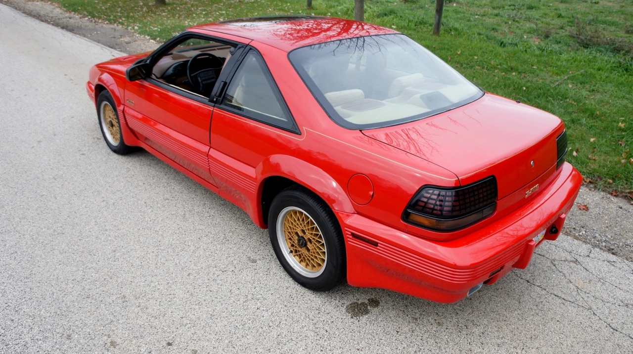 1990 Pontiac Grand Prix 3rd+ Gen - Image 14 of 31