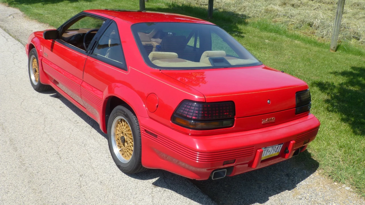 1990 Pontiac Grand Prix 3rd+ Gen - Image 13 of 31