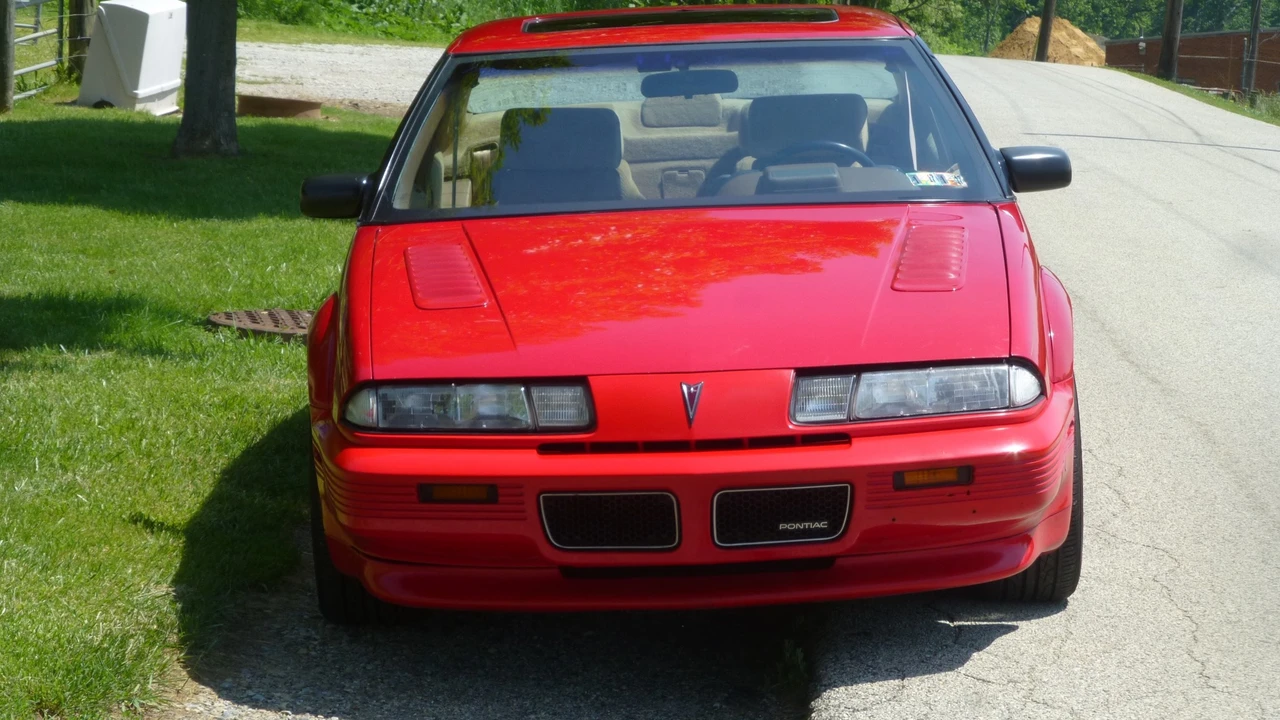 1990 Pontiac Grand Prix 3rd+ Gen - Image 25 of 31