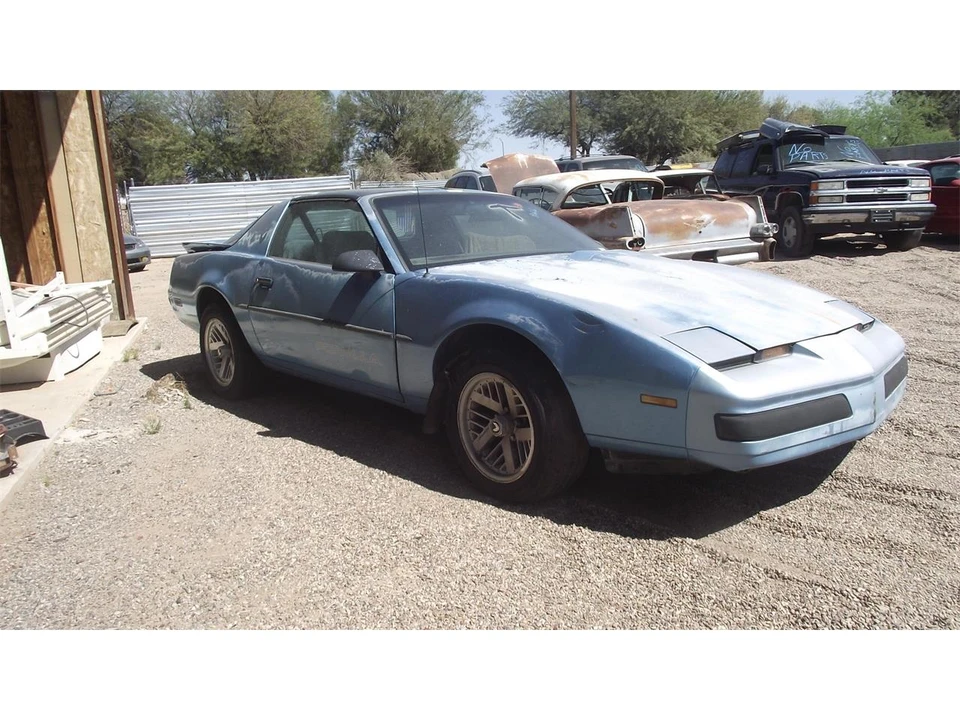 1990 Pontiac Firebird 3rd Gen - Image 2 of 2