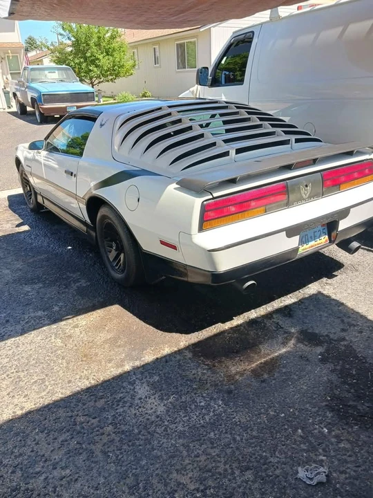 1990 Pontiac Firebird 3rd Gen - Image 2 of 11