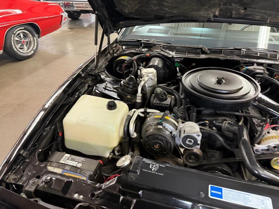 1990 Pontiac Firebird 3rd Gen - Image 17 of 31