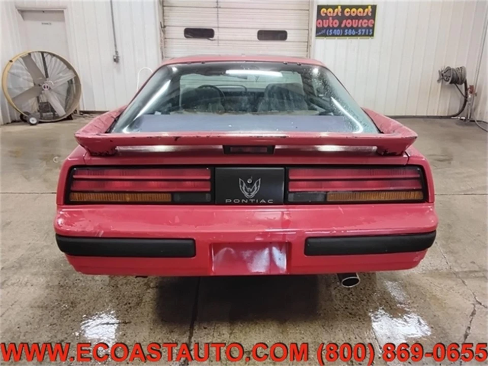 1990 Pontiac Firebird 3rd Gen - Image 8 of 21