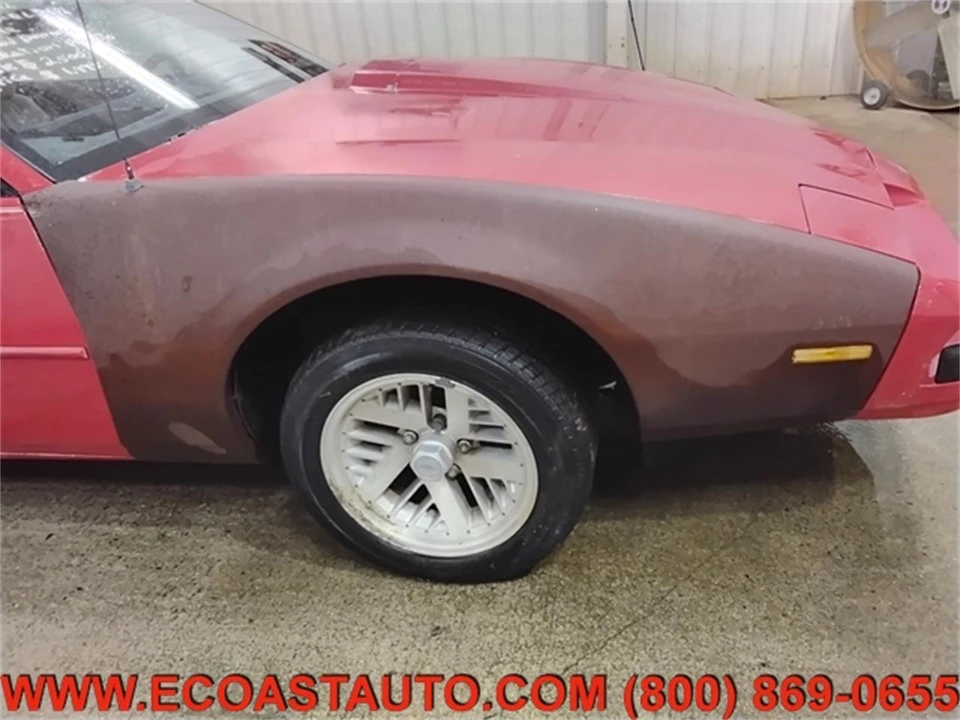 1990 Pontiac Firebird 3rd Gen - Image 15 of 21