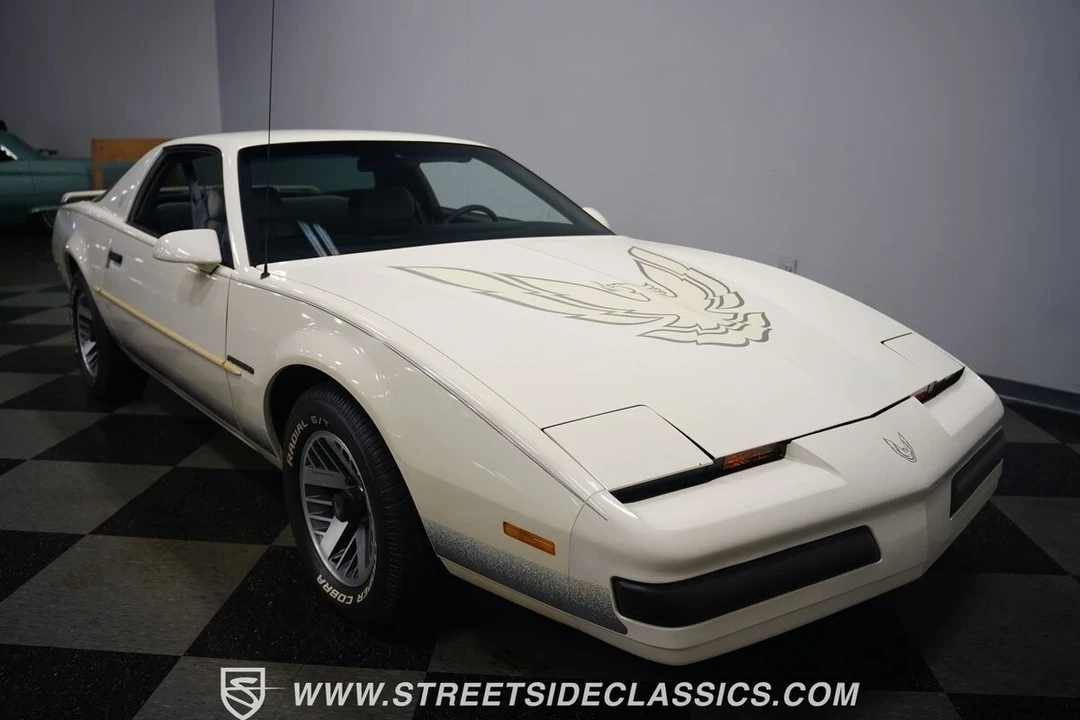 1990 Pontiac Firebird 3rd Gen - Image 21 of 21
