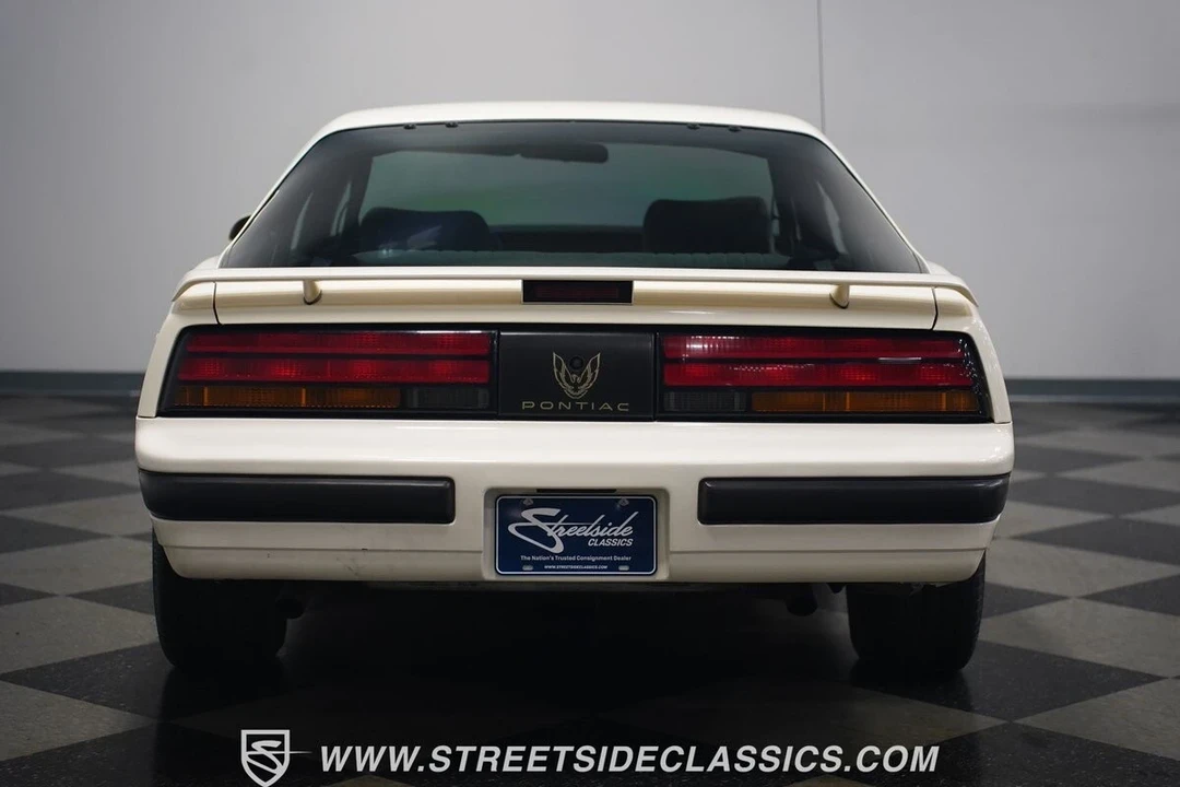1990 Pontiac Firebird 3rd Gen - Image 14 of 21