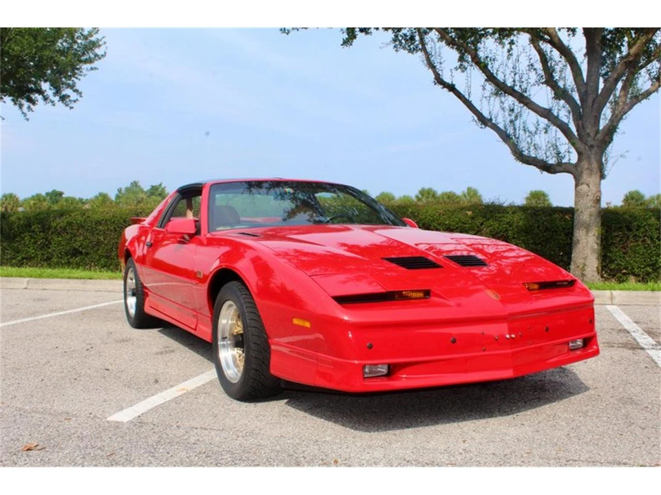 1990 Pontiac Firebird 3rd Gen - Image 5 of 31