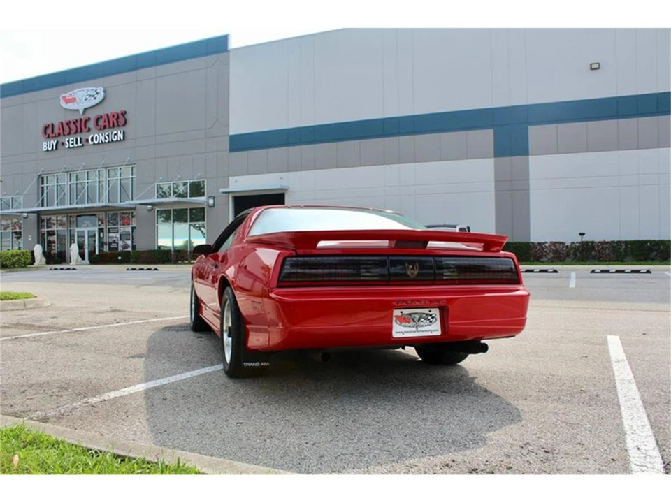 1990 Pontiac Firebird 3rd Gen - Image 13 of 31