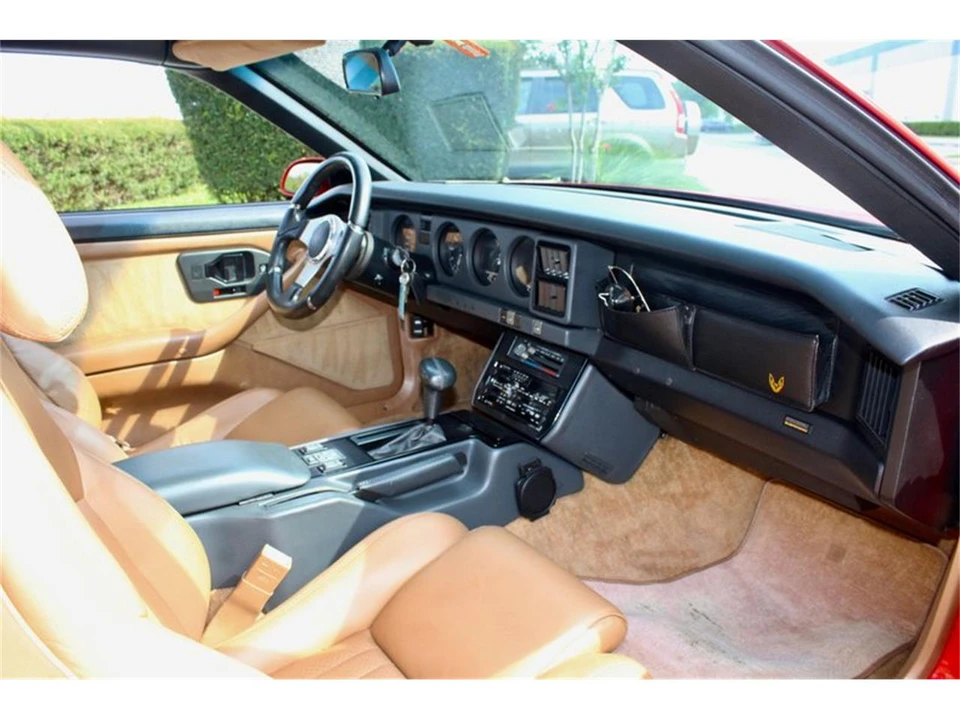 1990 Pontiac Firebird 3rd Gen - Image 29 of 31