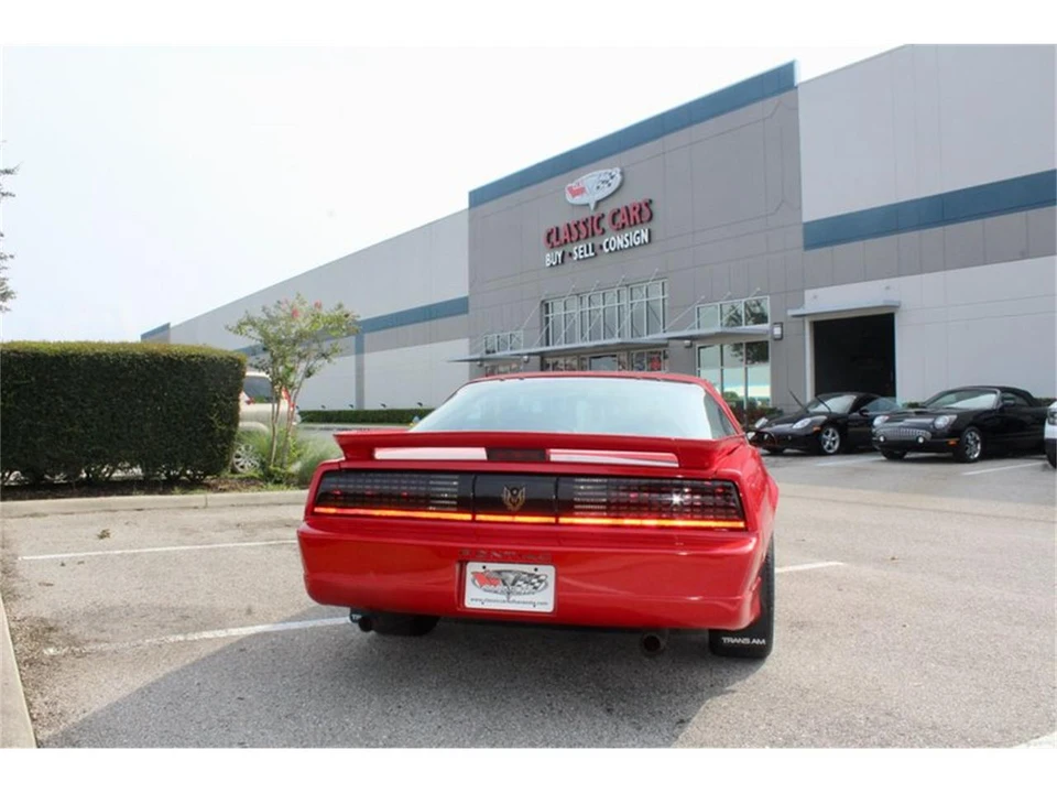 1990 Pontiac Firebird 3rd Gen - Image 14 of 31