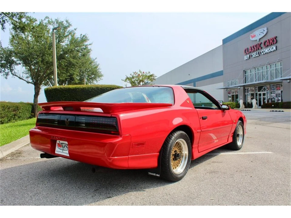1990 Pontiac Firebird 3rd Gen - Image 15 of 31