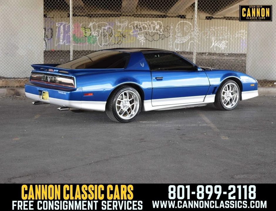 1990 Pontiac Firebird 3rd Gen - Image 11 of 31