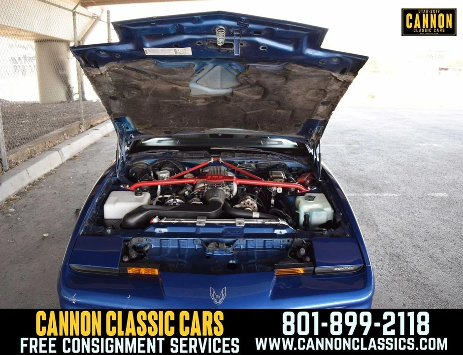 1990 Pontiac Firebird 3rd Gen - Image 23 of 31