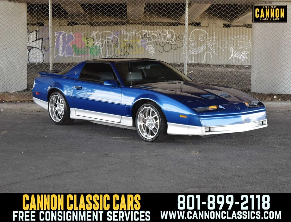 1990 Pontiac Firebird 3rd Gen - Image 7 of 31