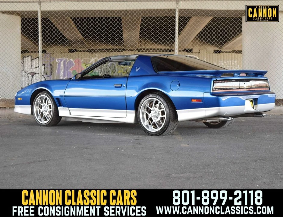 1990 Pontiac Firebird 3rd Gen - Image 16 of 31