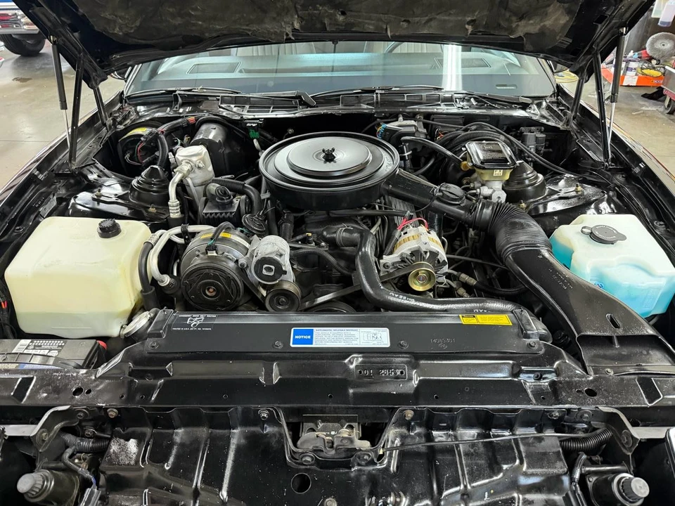 1990 Pontiac Firebird 3rd Gen - Image 23 of 31