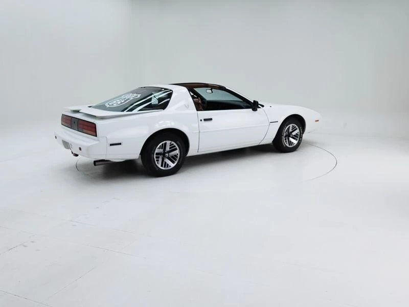 1990 Pontiac Firebird - Image 8 of 30
