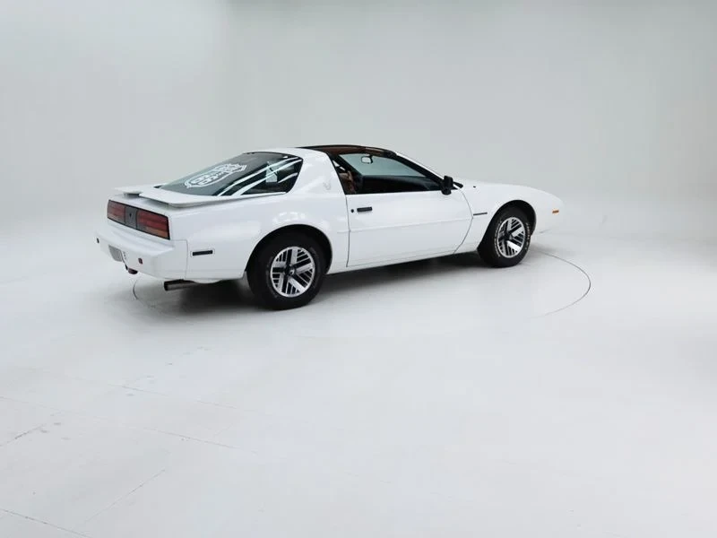 1990 Pontiac Firebird 3rd Gen - Image 8 of 30