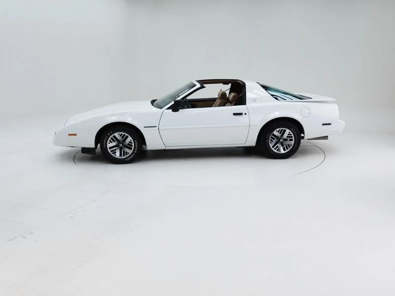1990 Pontiac Firebird 3rd Gen - Image 12 of 30