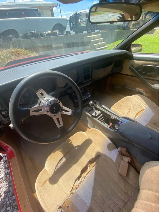 1990 Pontiac Firebird 3rd Gen - Image 9 of 10