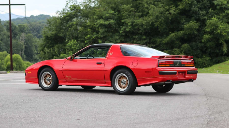 1990 Pontiac Firebird Trans Am 3rd Gen - Image 2 of 31