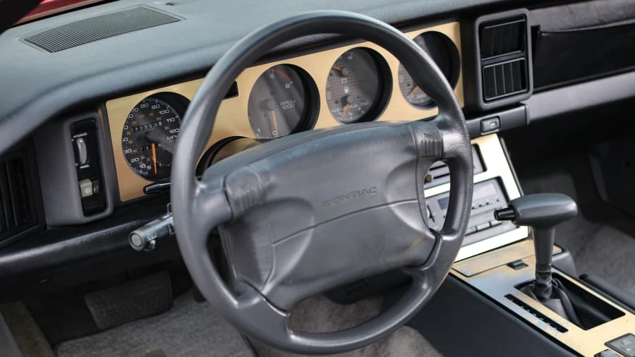 1990 Pontiac Firebird Trans Am 3rd Gen - Image 6 of 31
