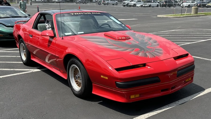 1990 Pontiac Firebird Trans Am 3rd Gen - Image 3 of 6