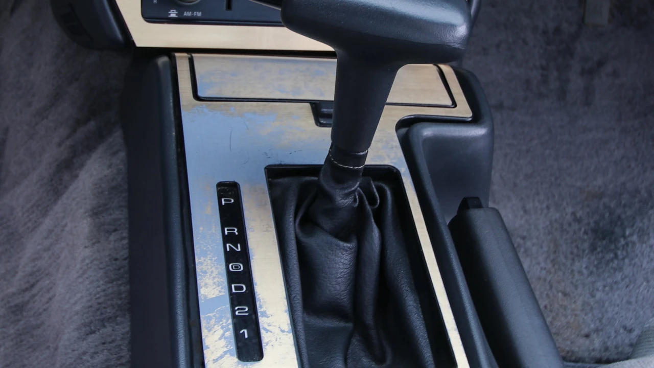 1990 Pontiac Firebird Trans Am 3rd Gen - Image 26 of 31