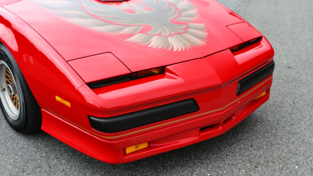 1990 Pontiac Firebird Trans Am 3rd Gen - Image 8 of 31