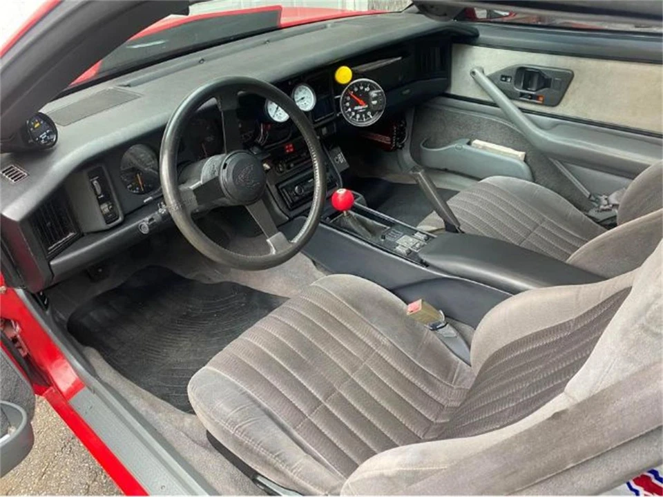 1990 Pontiac Firebird 3rd Gen - Image 4 of 6