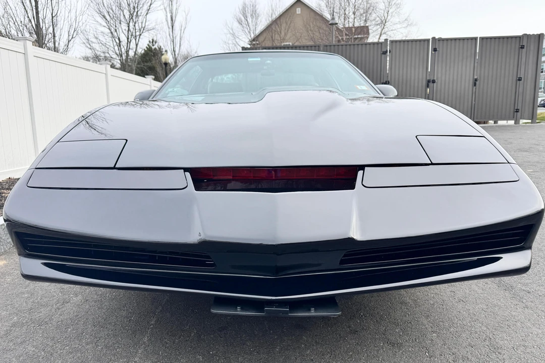 1990 Pontiac Firebird 3rd Gen - Image 2 of 30