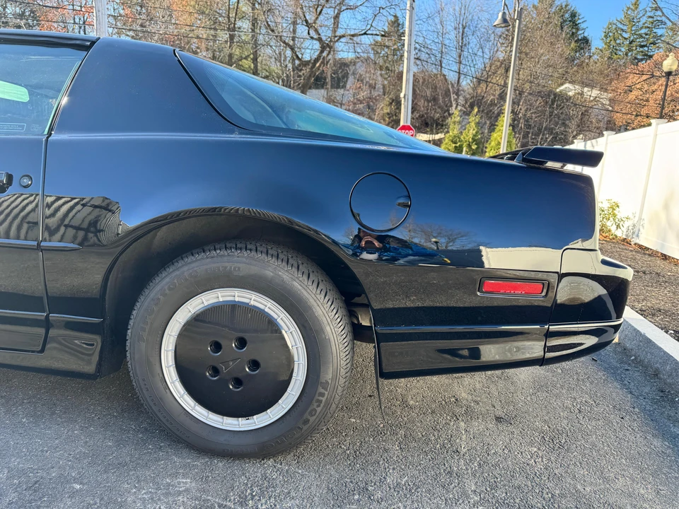 1990 Pontiac Firebird 3rd Gen - Image 26 of 30