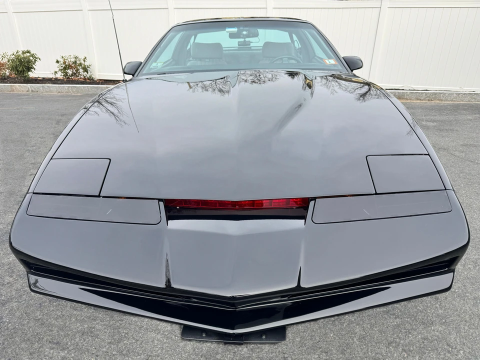 1990 Pontiac Firebird 3rd Gen - Image 7 of 30