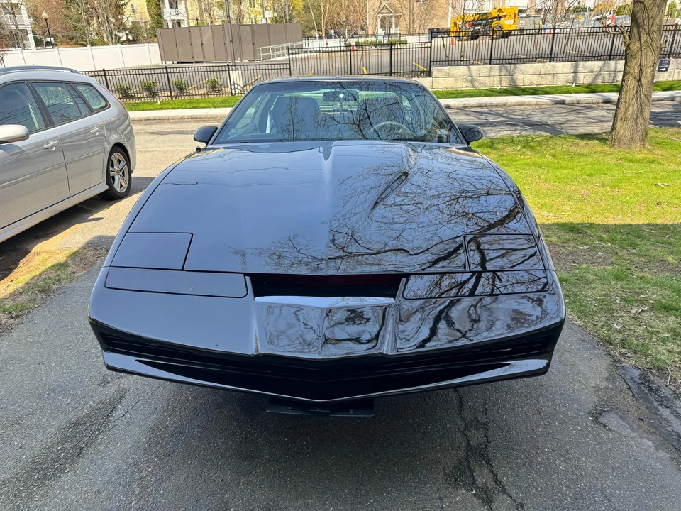 1990 Pontiac Firebird 3rd Gen - Image 6 of 30