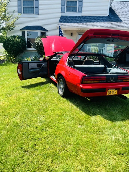 1990 Pontiac Firebird Formula 3rd Gen - Image 30 of 31