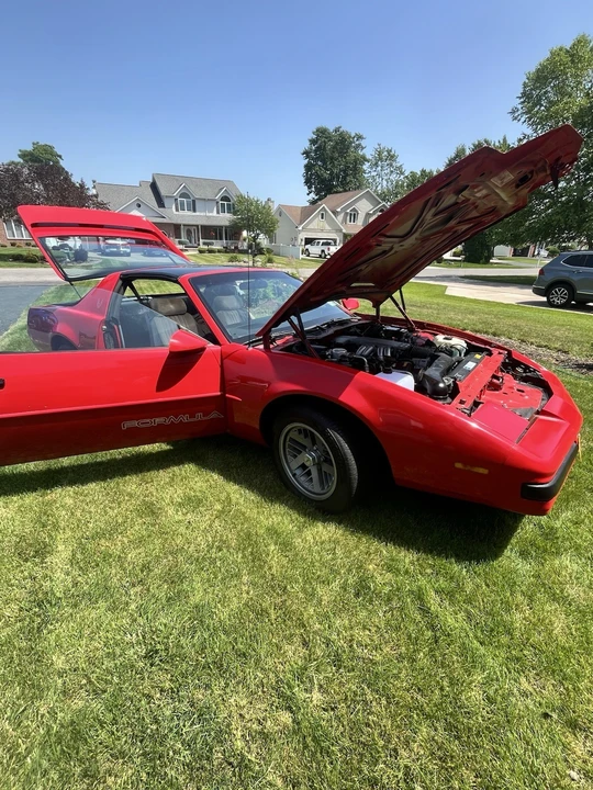 1990 Pontiac Firebird Formula 3rd Gen - Image 16 of 31