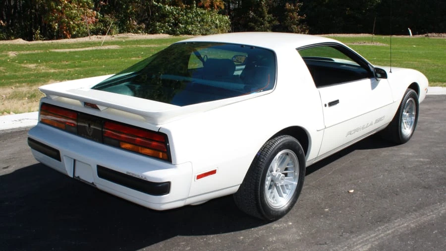 1990 Pontiac Firebird 3rd Gen - Image 2 of 22