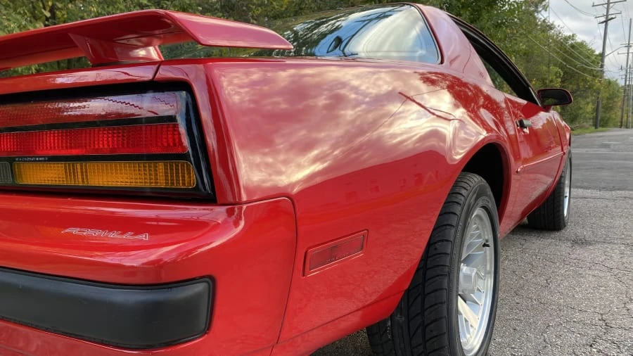 1990 Pontiac Firebird 3rd Gen - Image 7 of 10