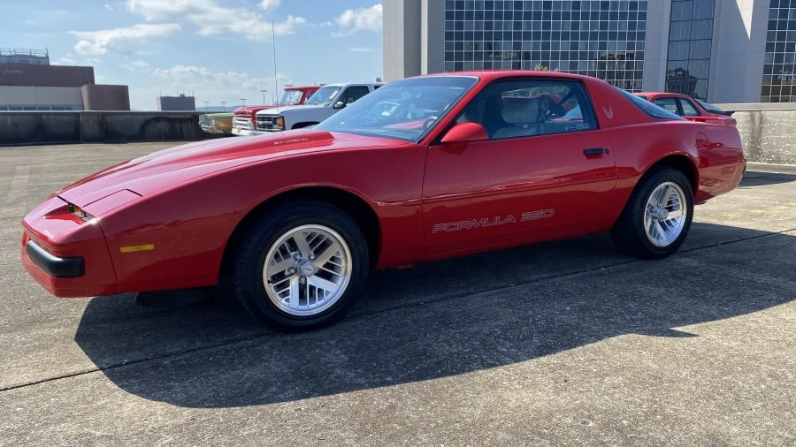 1990 Pontiac Firebird 3rd Gen - Image 14 of 15
