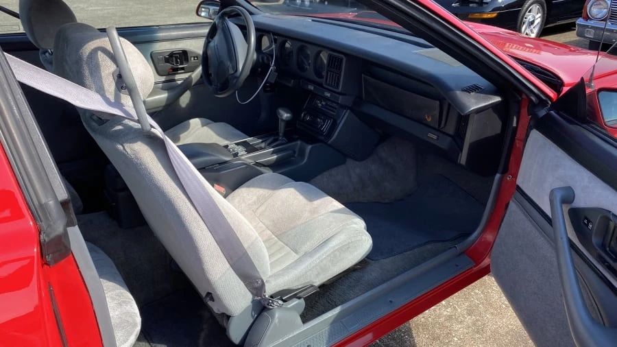 1990 Pontiac Firebird 3rd Gen - Image 6 of 15