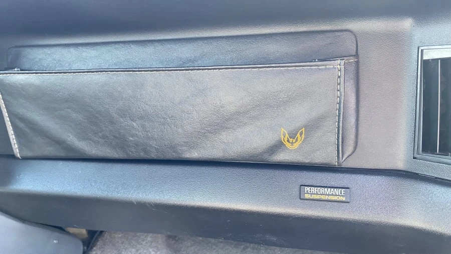 1990 Pontiac Firebird 3rd Gen - Image 5 of 15