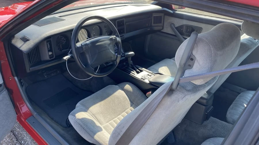 1990 Pontiac Firebird 3rd Gen - Image 3 of 15