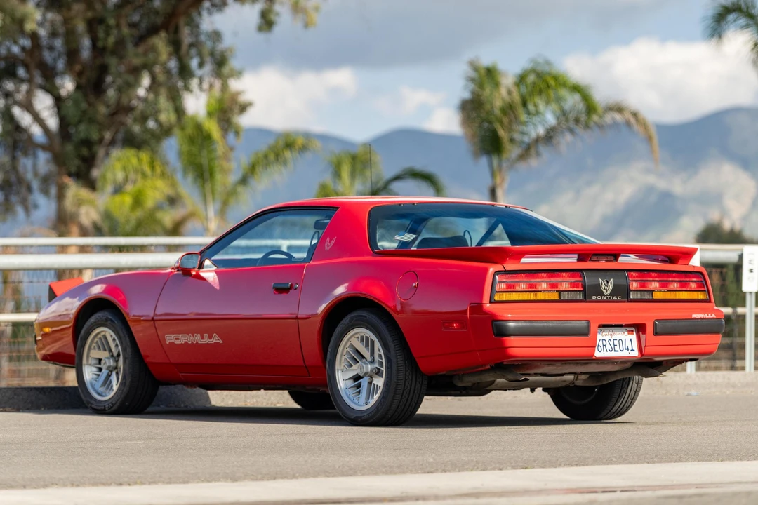 1990 Pontiac Firebird 3rd Gen - Image 4 of 31